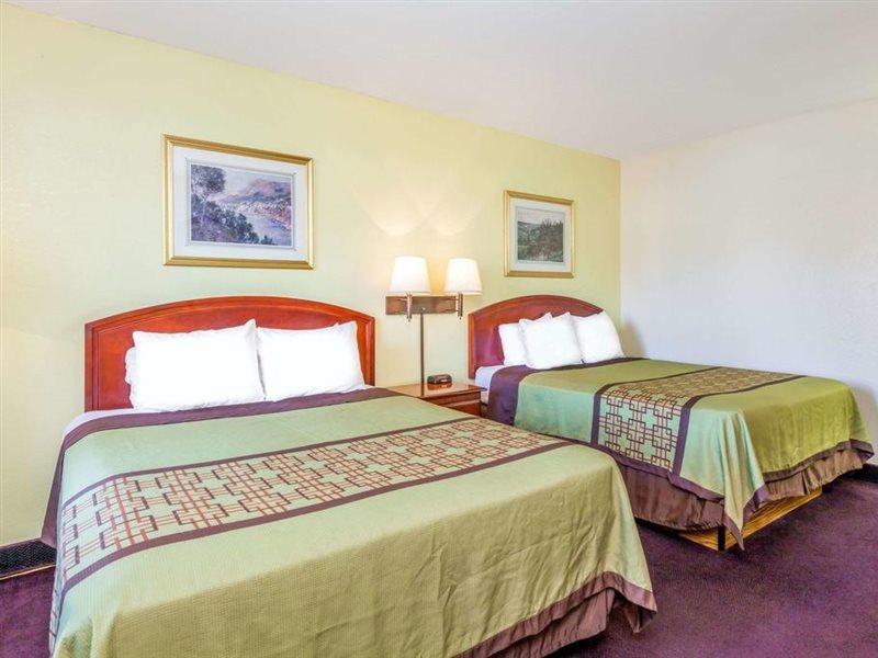 Super 8 By Wyndham Bakersfield/Central Extérieur photo