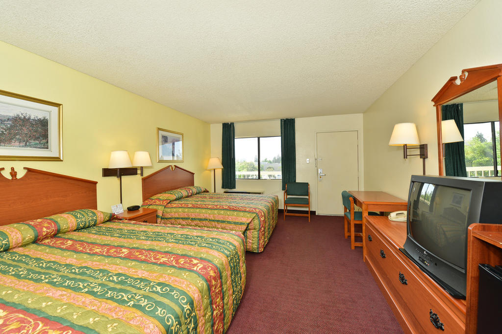 Super 8 By Wyndham Bakersfield/Central Chambre photo